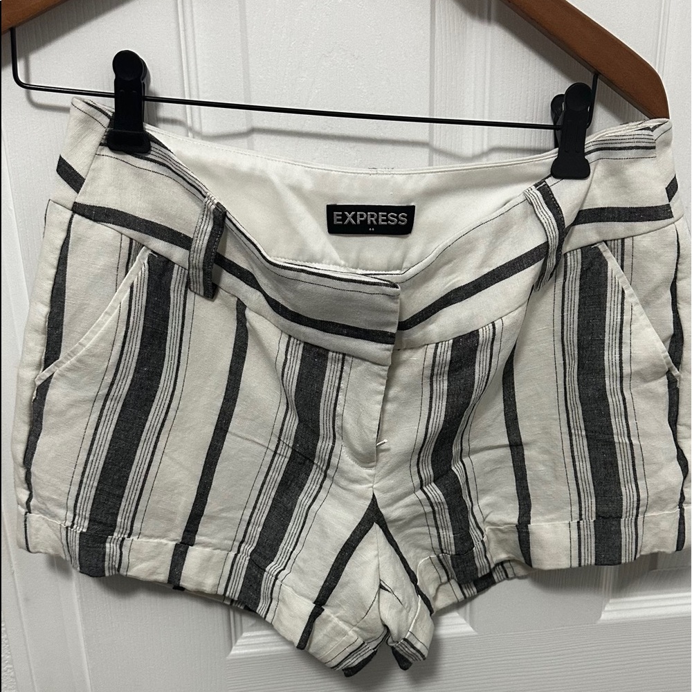 Express midi shorts
